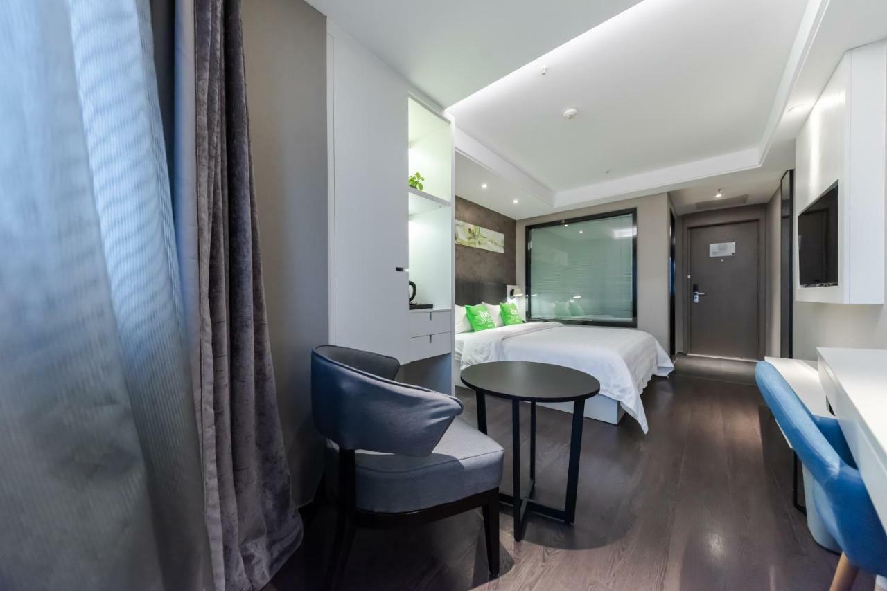 Ibis Styles Suzhou Nanmen Metro Station Hotel Exterior photo